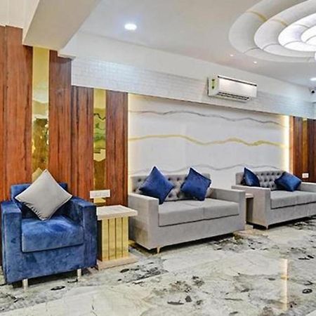 אינדורה Fabhotel Elite Residency מראה חיצוני תמונה